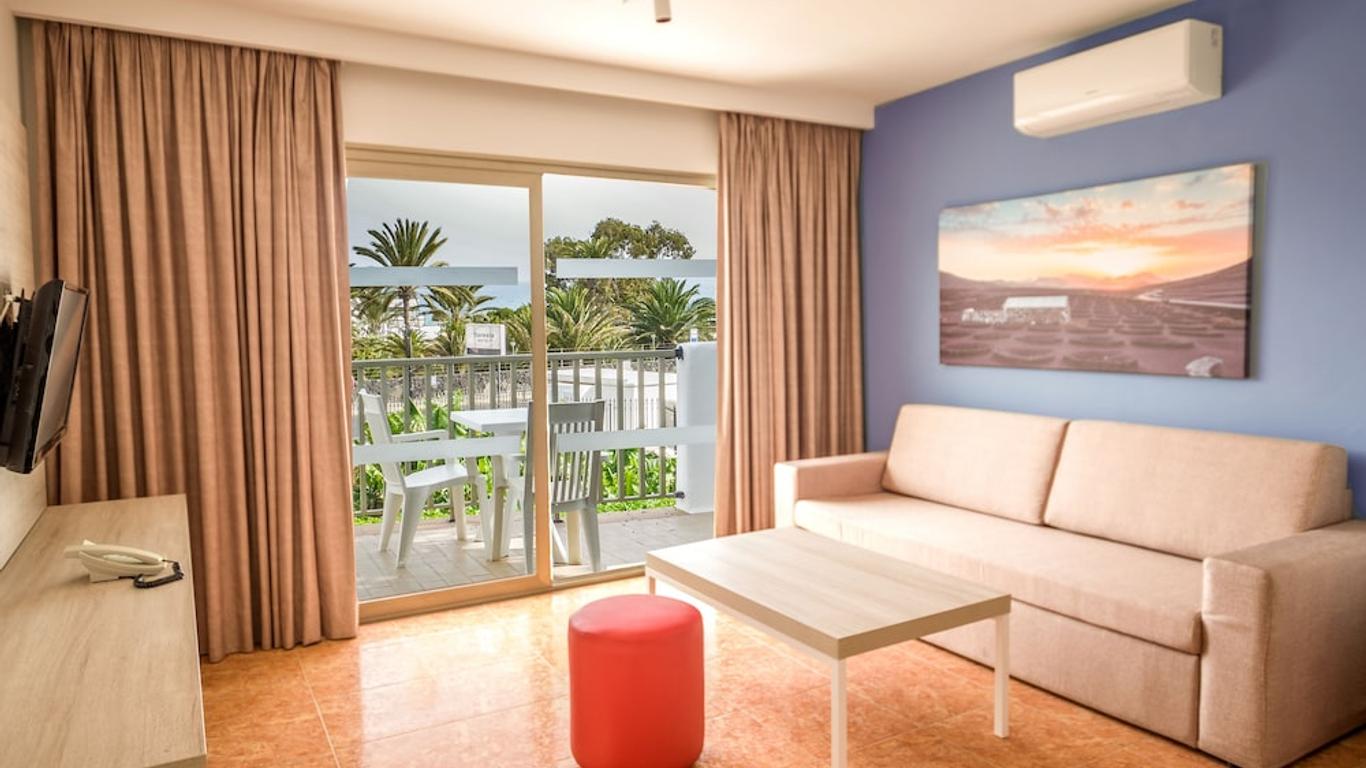 Hotel Floresta desde 55 €. Apartahoteles en Puerto del Carmen - KAYAK