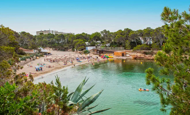 Vacaciones en Ibiza desde 300 € - Busca oferta de vuelo+hotel en KAYAK