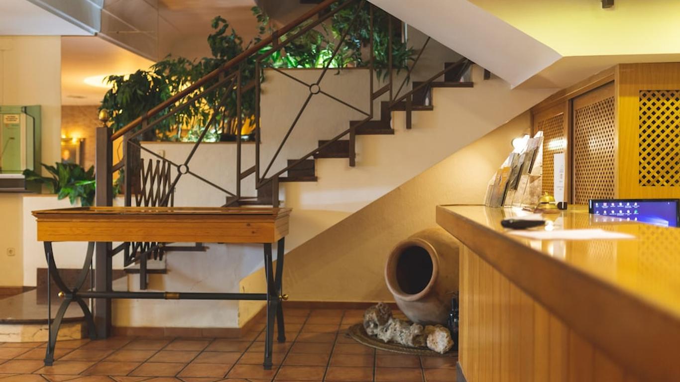 Casa Lorenzo desde 42 €. Hoteles en Villarrobledo - KAYAK
