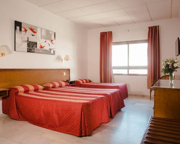 Hotel Las Rampas desde 37 €. Hoteles en Fuengirola - KAYAK