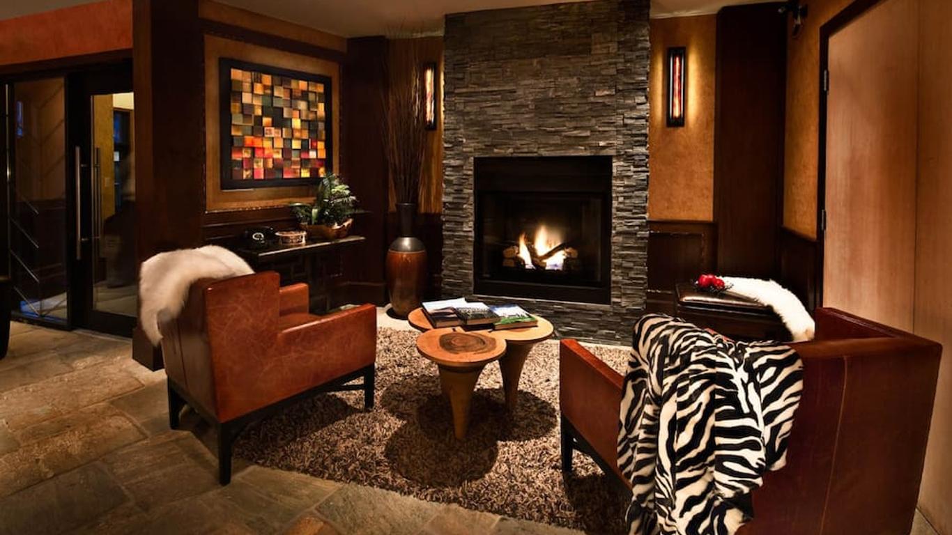 Mountain Side Hotel Whistler by Executive