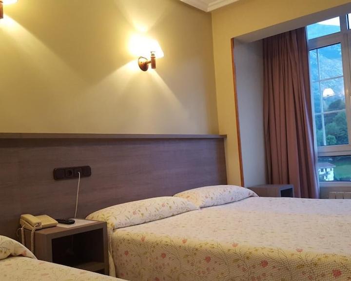 Hotel Naranjo De Bulnes desde 52 €. Hoteles en Las Arenas - KAYAK