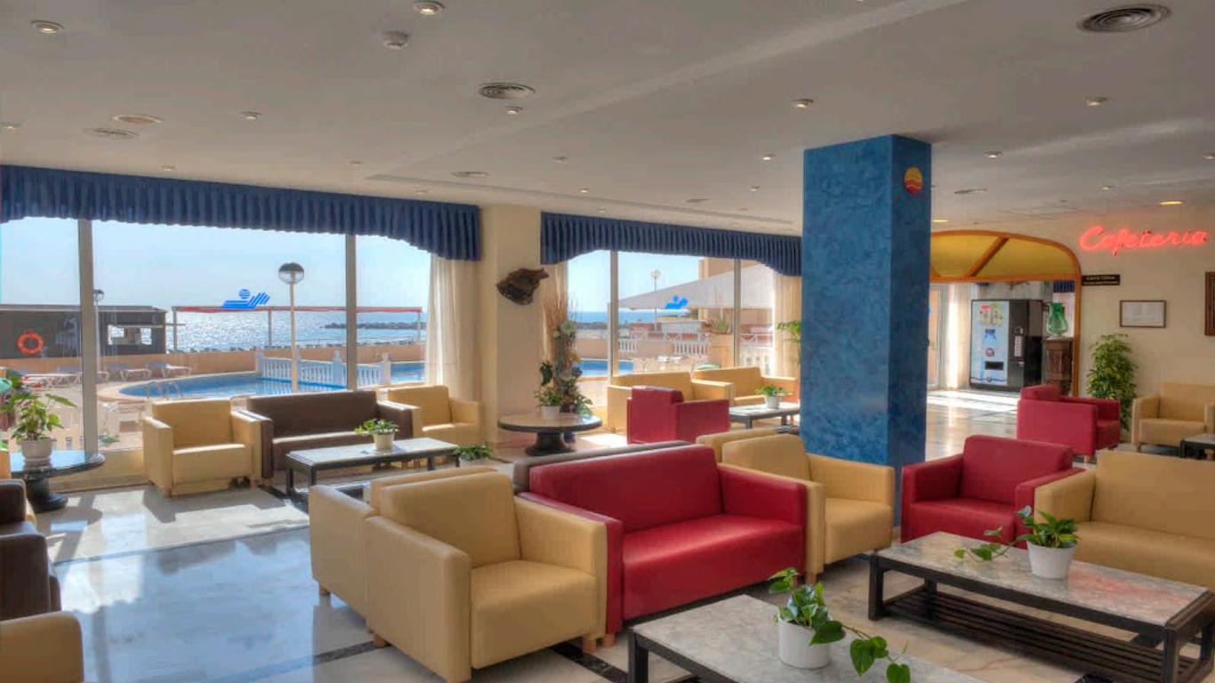 Aparthotel La Mirage desde 49 €. Hoteles en La Manga del Mar Menor - KAYAK
