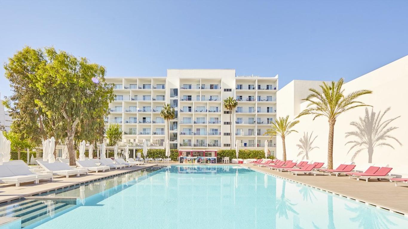 Hotel Astoria Playa - Adults Only desde 80 €. Hoteles en Alcudia - KAYAK